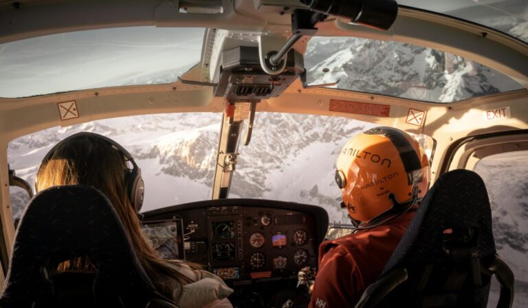 Chardham Kedarnath Helicopter Package Dehradun — Chardham Kedarnath Helicopter Package: Dehradun Guide — Photo by Christian Buergi on Pexels