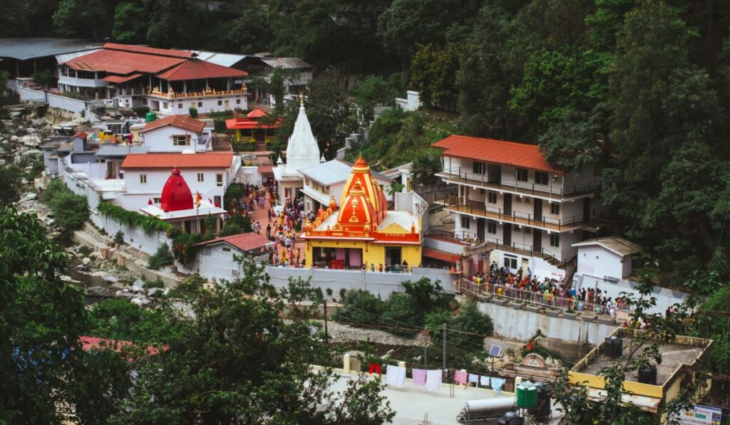 Best Places to Stay During Chardham Yatra — Best Places to Stay During Chardham Yatra: 7 Essential Tips — Photo by miheer tewari on Pexels