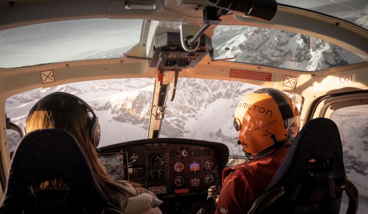 Dodham Yatra helicopter safety tips — Dodham Yatra Helicopter Safety: 7 Essential Tips — Photo by Christian Buergi on Pexels